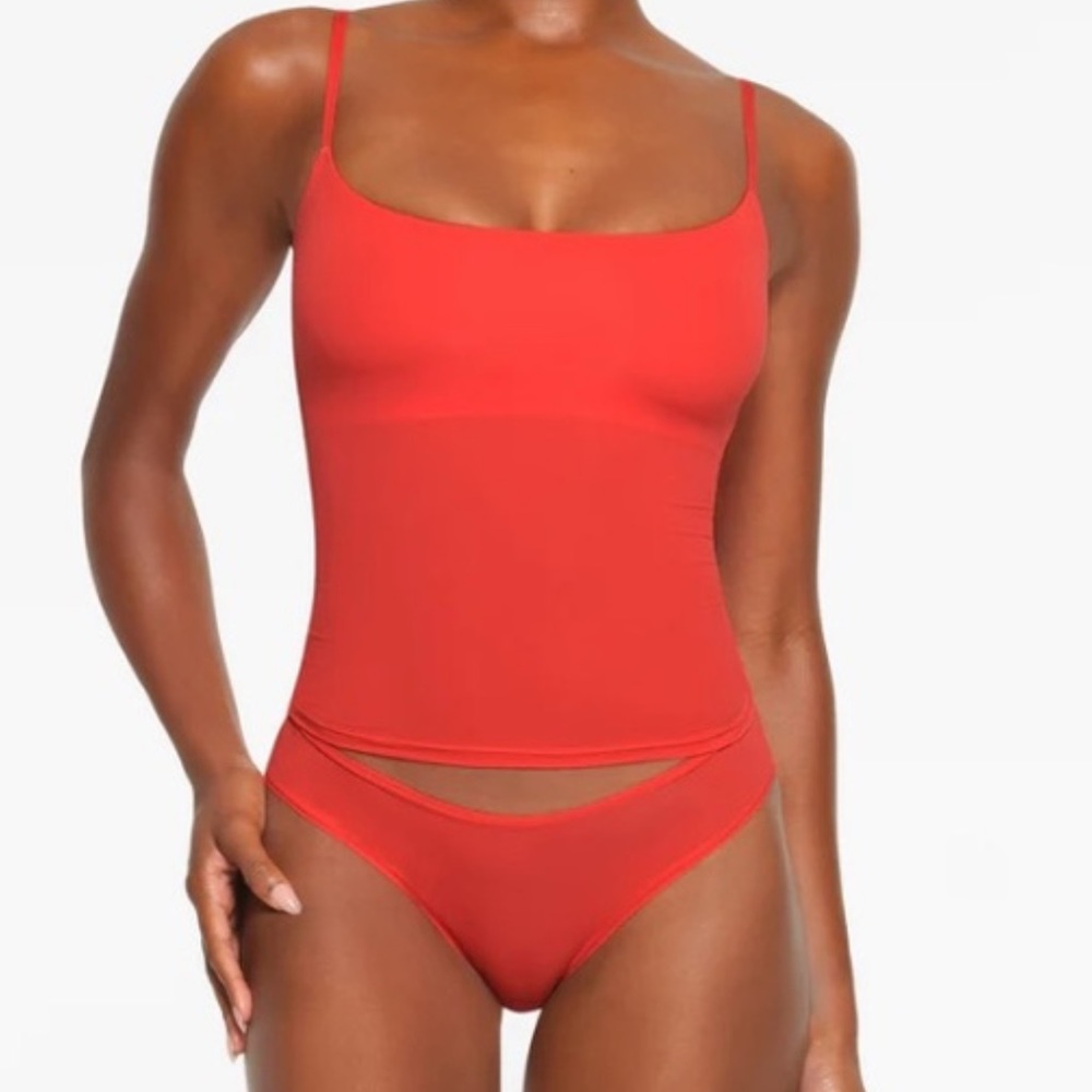 SKIMS Cami Poppy XXS